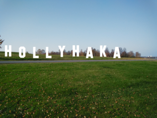 Hollyhaka-kyltti Hollihaan puistoon