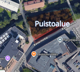 Pysähtymiskaista ja metsäliikuntapuisto taidemuseon viereen
